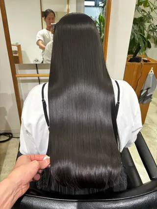 ロング カラー hoNua. 栄/透明感カラーのヘアスタイル