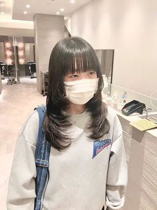 セミロング NEST by chord所属・サキ🤍ハイトーン 🩰くびれ巻きヘアのヘアスタイル