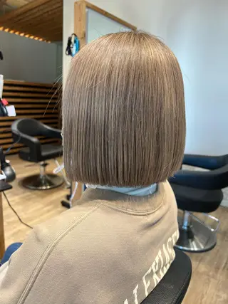 ショート カラー 大久保 隆蔵のヘアスタイル