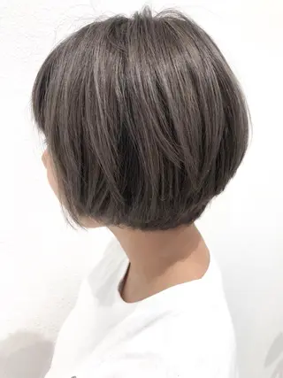 ショート 岸 保奈美のヘアスタイル