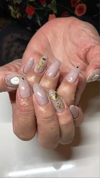 ネイル Butterfly 茅ヶ崎のマツエク・マツパデザイン