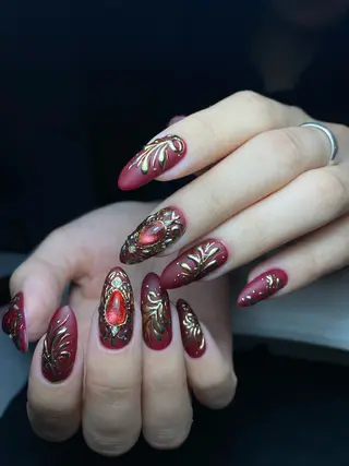 ネイル Isinha Nailsのネイルデザイン