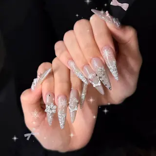 ネイル Kobayashi Komugiのネイルデザイン