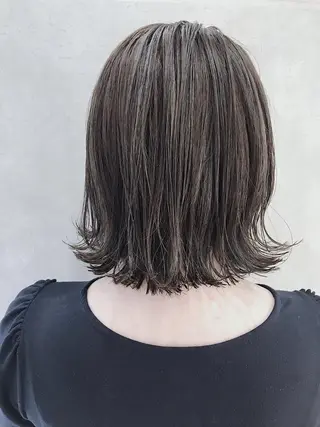 ショート カラー MOU namba ムウナンバのヘアスタイル