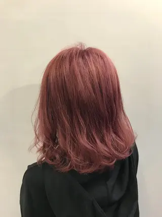 ミディアム カラー 平尾 拓也のヘアスタイル