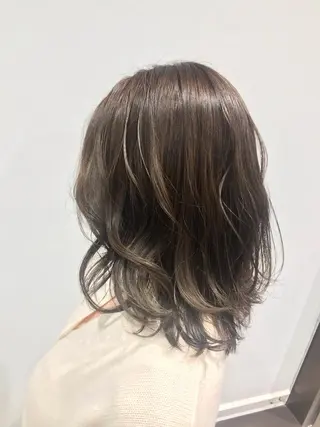 ミディアム 下條 真のヘアスタイル