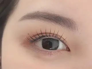 マツエク・マツパ Fiara 四条烏丸店所属・Fiara四条烏丸店 三浦やすみんのマツエク・マツパデザイン