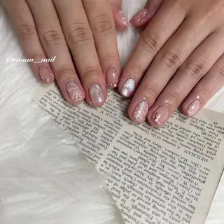 ネイル 𝓇𝒶𝓃𝒶𝓃 𝓃𝒶𝒾𝓁のネイルデザイン