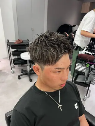 カラー R/🤎 パーマ&ブリーチ🔥のヘアスタイル