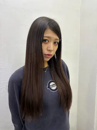 ロング 青木 妃代梨のヘアスタイル