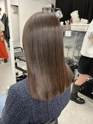 カラー 透明感ベージュ🪽 髪質改善🤎Rinのヘアスタイル