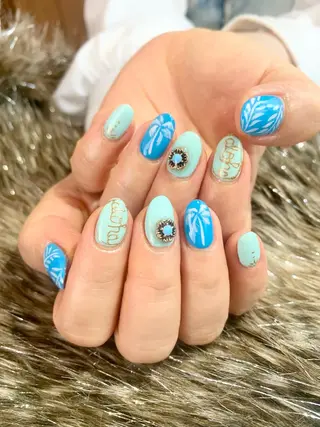 ネイル 🌙都岡 ムーンネイルのネイルデザイン