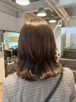 ミディアム カラー 石野 友唯のヘアスタイル