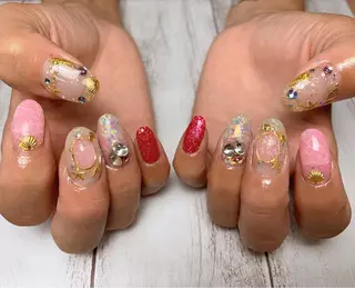 ネイル 菅野 愛花のネイルデザイン