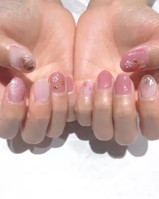 ネイル 會田 瑠衣のネイルデザイン