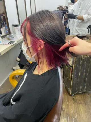 ショート ヒカ/外国人風 デザインカラーのヘアスタイル