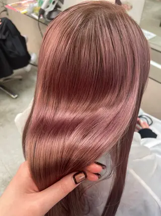 hinata /ハイトーンのヘアスタイル