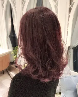 セミロング 服部大地/ブリーチ 無しWカラー髪質改善のヘアスタイル