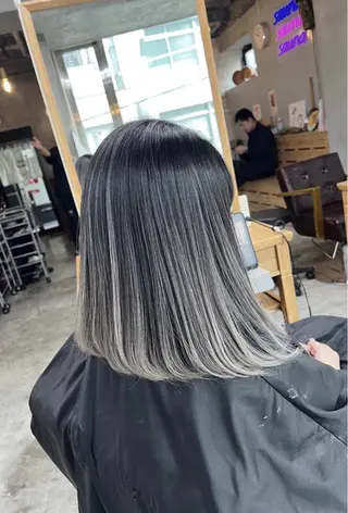 ミディアム カラー ROBIN所属・指名数No.1 /NAOYAのヘアスタイル