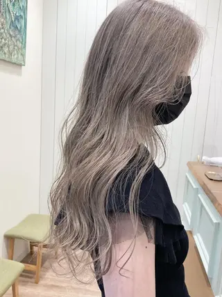 セミロング カラー ケアブリーチ 坪井佑樹のヘアスタイル