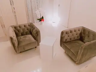 整体エステ　NEW ME所属・深層リンパオイル/小 顔とドライヘッドスパのエステ・リラクイメージ