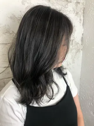 セミロング カラー ️🩵透明感カラー Yūka🩵のヘアスタイル