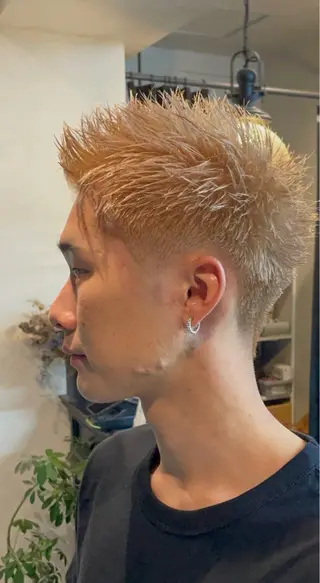 ショート カラー メンズ 石井 圭祐のヘアスタイル