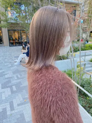 ミディアム カラー flamme Annaのヘアスタイル