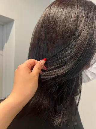 カラー まえだ にちかのヘアスタイル