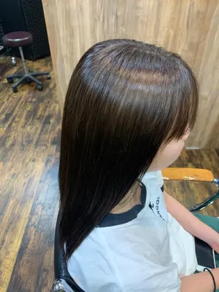 セミロング 透明感カラー🫧縮毛 矯正🪽izumiのヘアスタイル