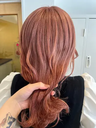 カラー 凜 (りん)のヘアスタイル