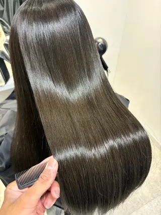 ロング SALOWIN新宿三丁目East3階所属・アイドルヘア 💓清水拓実のヘアスタイル
