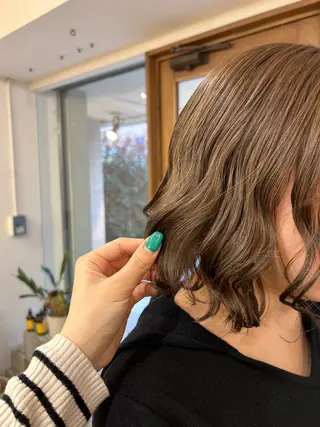 ミディアム siro所属・siro meru 透明感カラーのヘアスタイル