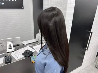 セミロング カラー Bei Licoldo.Atole  ベイリコルド アトリ所属・ブリーチ、縮毛 髪質改善　宮城一真のヘアスタイル