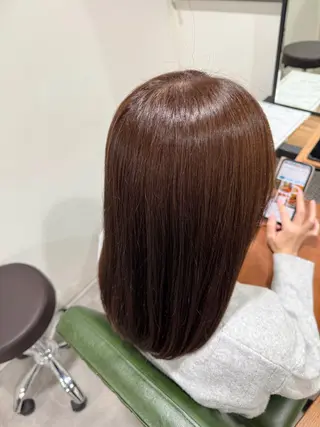 ミディアム オリーブ🫒レイヤー /平尾/りの‎🤍のヘアスタイル