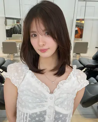 ミディアム カラー ✨髪質改善✨美髪 矯正🫧小泉のヘアスタイル