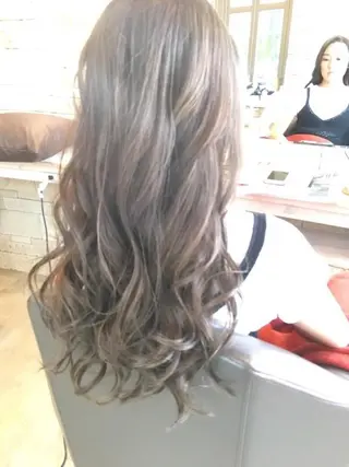 セミロング 🍀Moda by Grande🍀のヘアスタイル