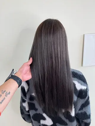 ロング カラー ハイライトカラー✨ グレージュ✨鎌倉光洋のヘアスタイル