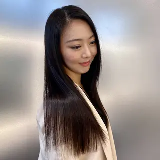 ロング HIRAYAMA KYOHEIのヘアスタイル