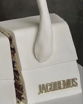 ネイル ちゅるんネイル🪄 耳ツボジュエリー🔗のネイルデザイン