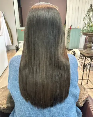 セミロング ツヤ髪質改善 💜れいな💜のヘアスタイル