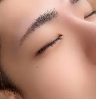 アイブロウ REGINA (レジーナ)所属・REGINA アイラッシュ/ネイルの眉毛・アイブロウイメージ