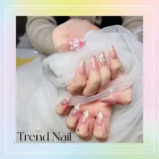 ロング トレンド ネイル スタジオのネイルデザイン