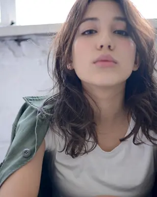 ミディアム セミロング カラー パーマ Mira 代表 SEKIのヘアスタイル