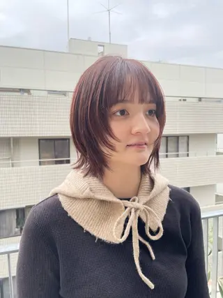 ショート カラー ポミエ恵比寿所属・ショートウルフくせ毛 お任せくださいのヘアスタイル