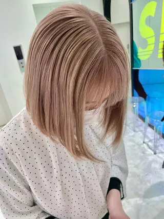 ショート 💖韓国×王道 ハイトーン💖のヘアスタイル