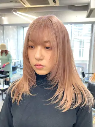 ミディアム カラー レイヤーカットとハイ トーン/HIROKIのヘアスタイル