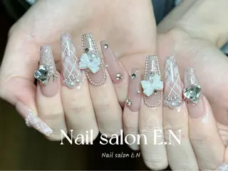 ネイル E.N🦋 長さ出し/持ち込みのネイルデザイン