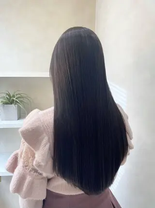 ロング カラー shiori/透明感 /顔周り/髪質改善のヘアスタイル