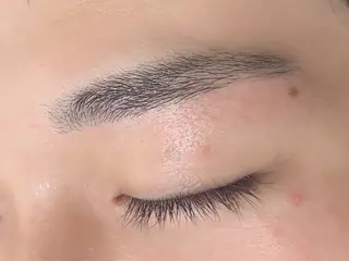 メンズ アイブロウ パリ・まつパ 🫧 ｍｉｙｕのマツエク・マツパデザイン